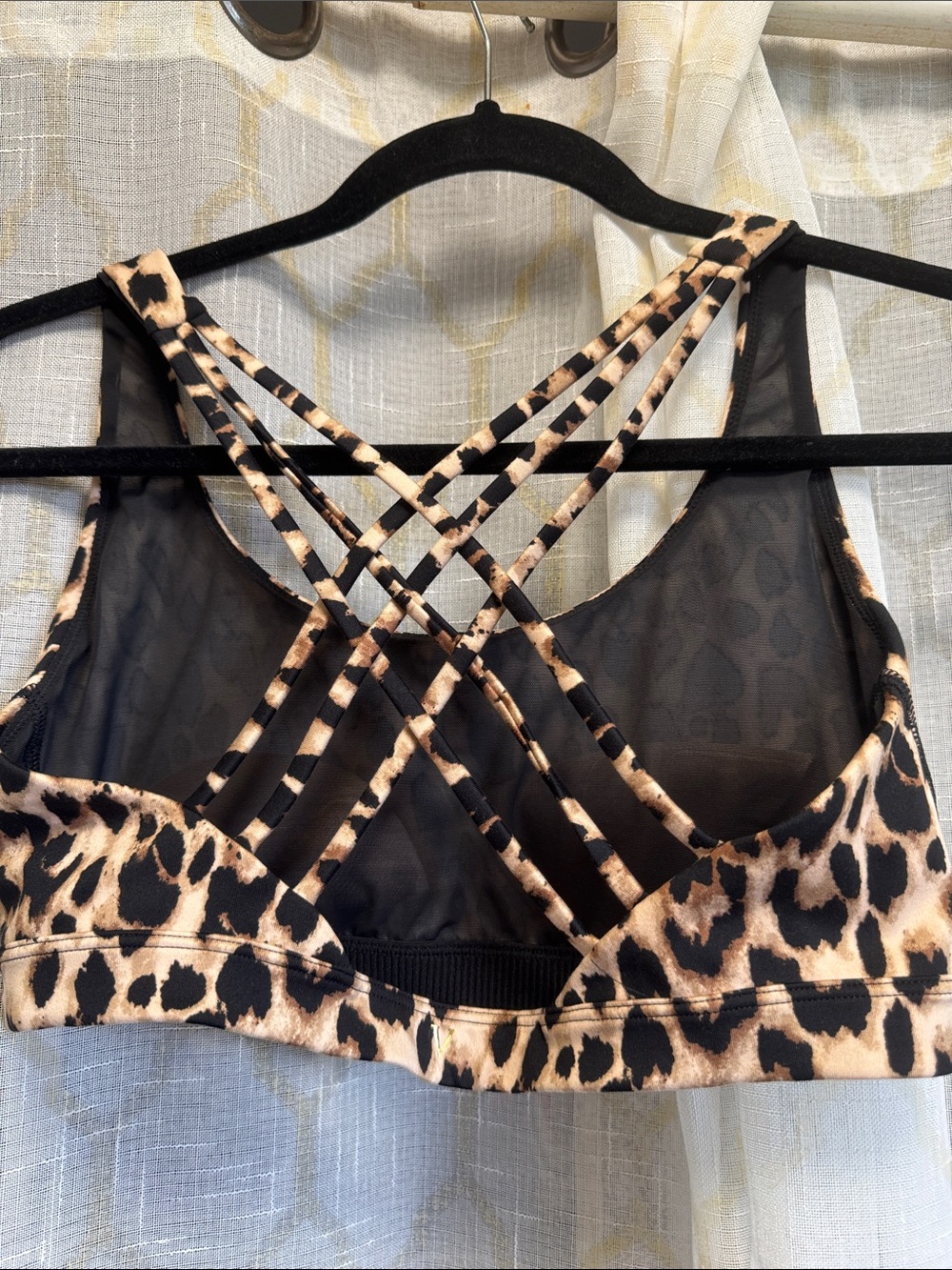 Victoria's Secret Leopard Print Strappy Sports Bra - Black & Tan. BNWOT - Picture 2 of 4